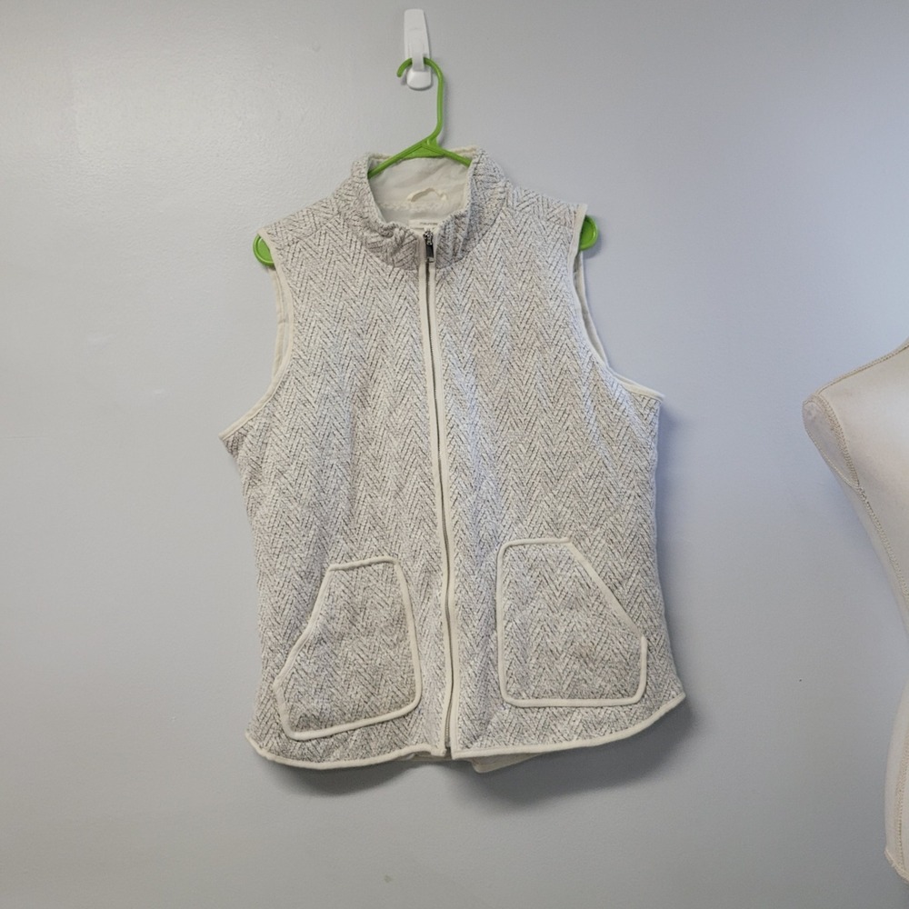 Maurices Womens XL‎ Gray Quilted Herringbone Zip Up Vest Pockets